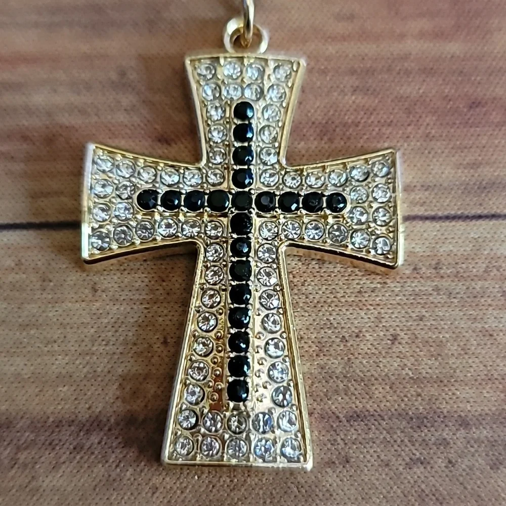 Rhinestone Black and Gold Toned Cross Keychain Keyholder